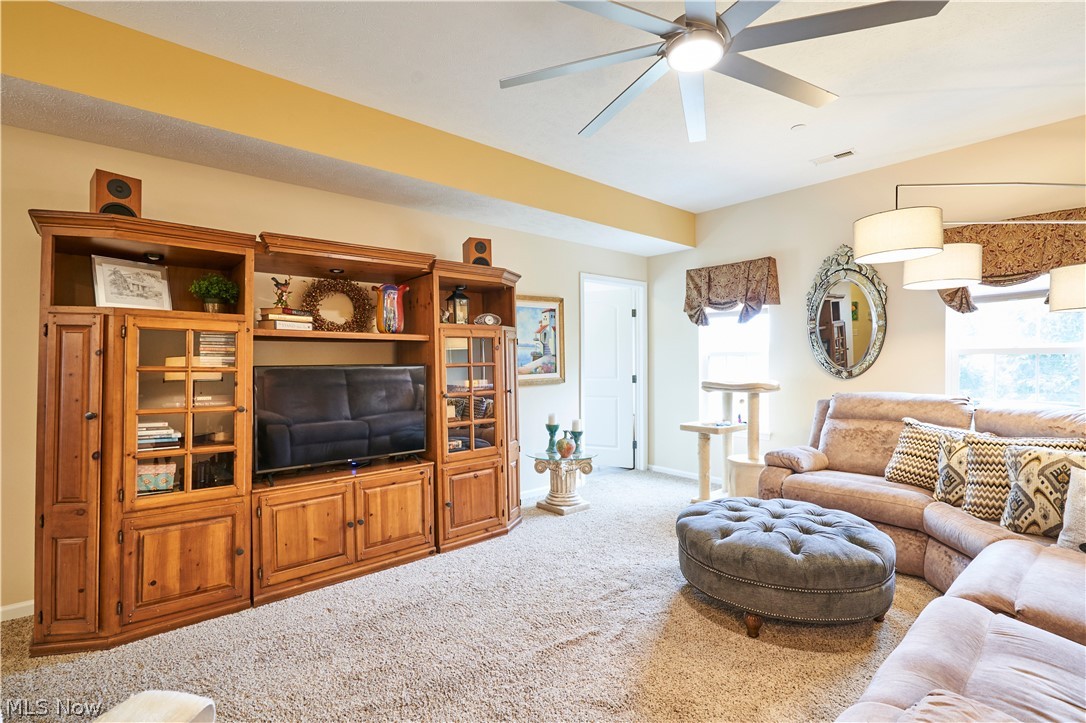 Willoughby Pointe - Residential