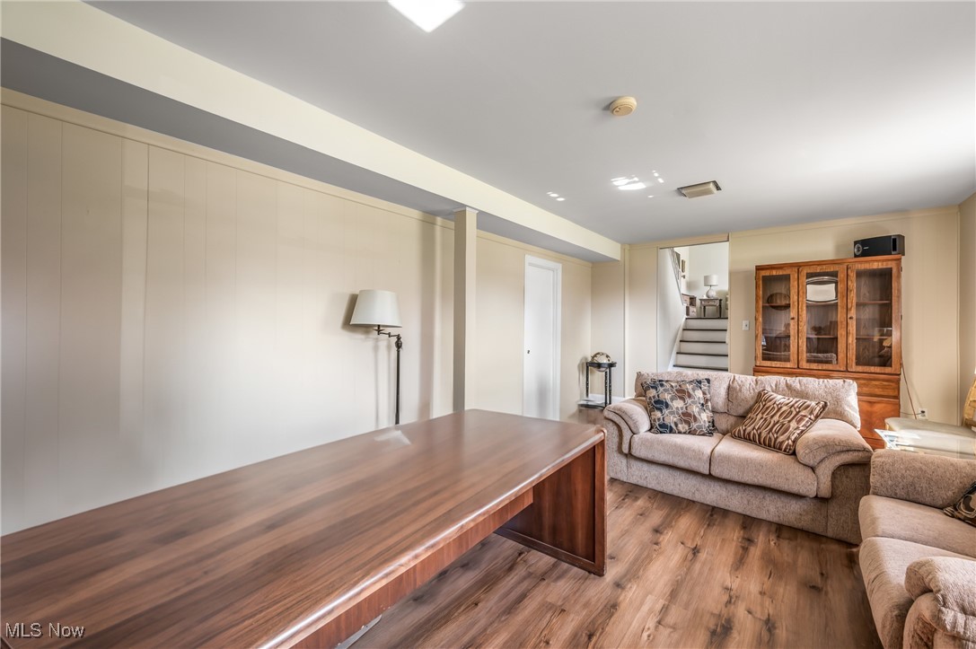 4121 Greenmont Drive, Warren, Ohio image 38