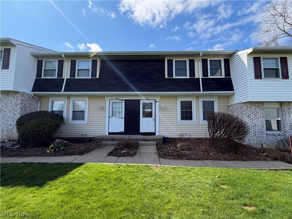 Huntington Park Condo - Residential