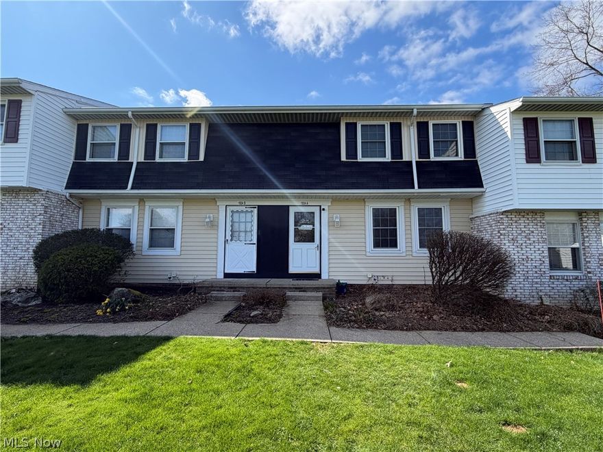 This beautiful townhouse-style colonial condo located in the heart of Stow. This 3-bedroom, 1.5-bath home features updated bathrooms and a main floor with a cheerful living room and an eat-in kitchen equipped with new laminate flooring and a pantry. The second floor includes three bedrooms with large closets and a full bath. Additionally, the lower level offers 200 square feet of finished space, ideal for a family or recreation room, alongside a utility area with laundry hookups. The property includes a one-car detached garage and an assigned parking spot conveniently located near the back door. Situated in North Stow just off Route 91, this home is only three miles south of Hudson and minutes away from shopping, restaurants, grocery stores, and local bike and hike trails.