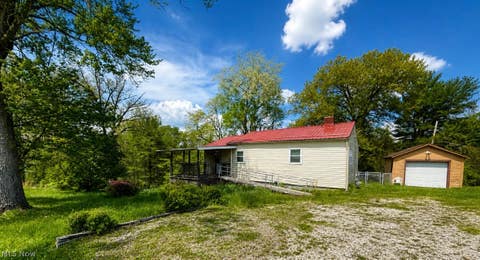 Homes For Sale - 1405 Military Road<br/> Muskingum County, Zanesville, OH 43701