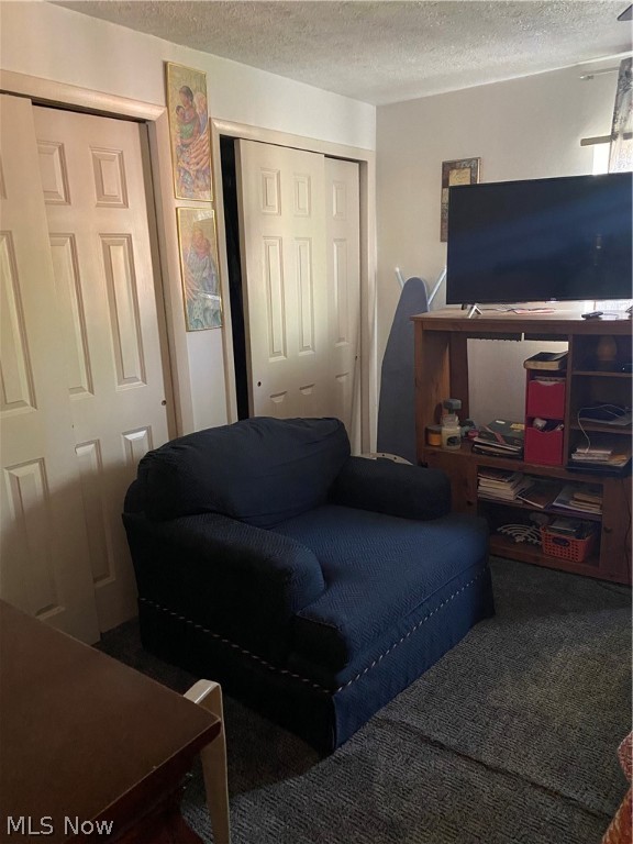 Banbury Village Condo - Residential