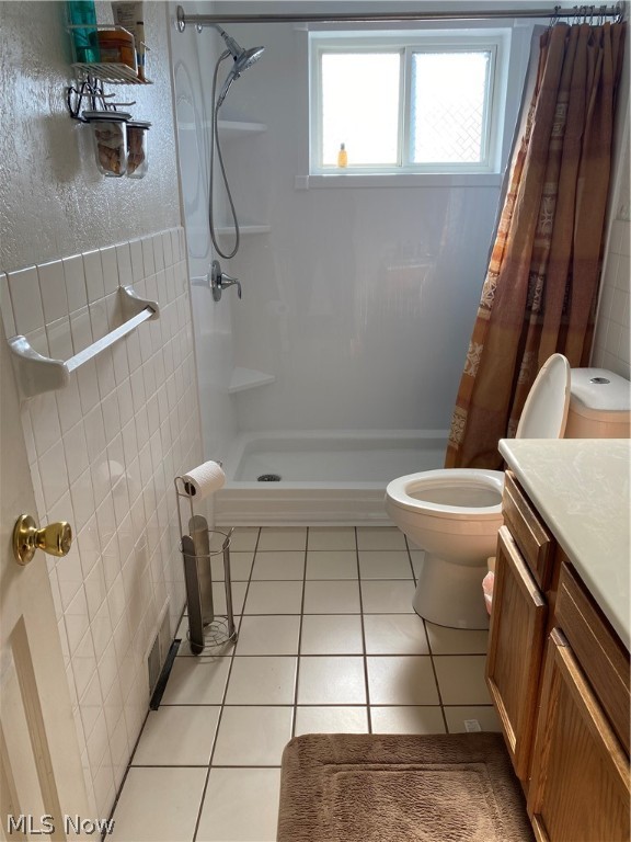 Banbury Village Condo - Residential