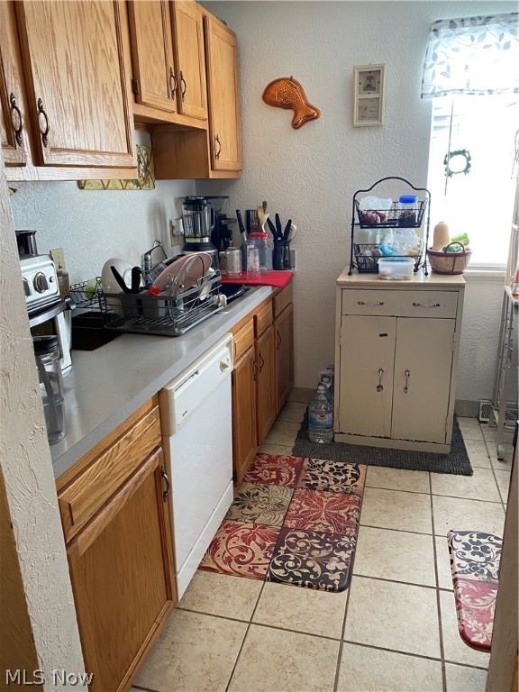 Banbury Village Condo - Residential