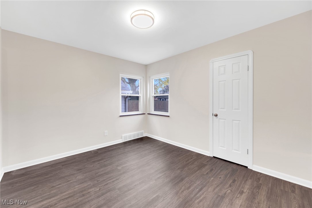 Royal Park 01 - Residential