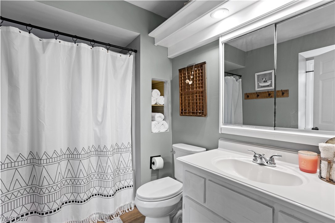 Beachwood Cove - Residential