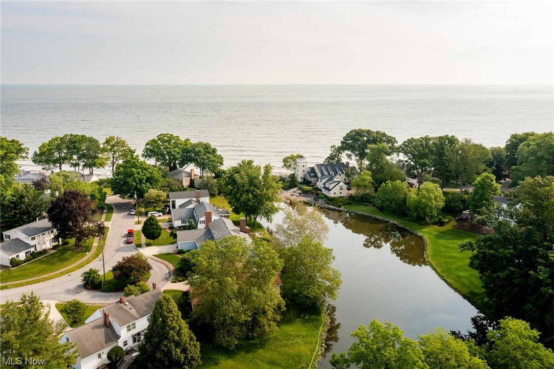 Beachwood Cove - Residential