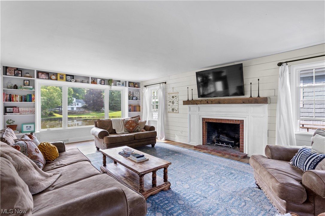 Beachwood Cove - Residential