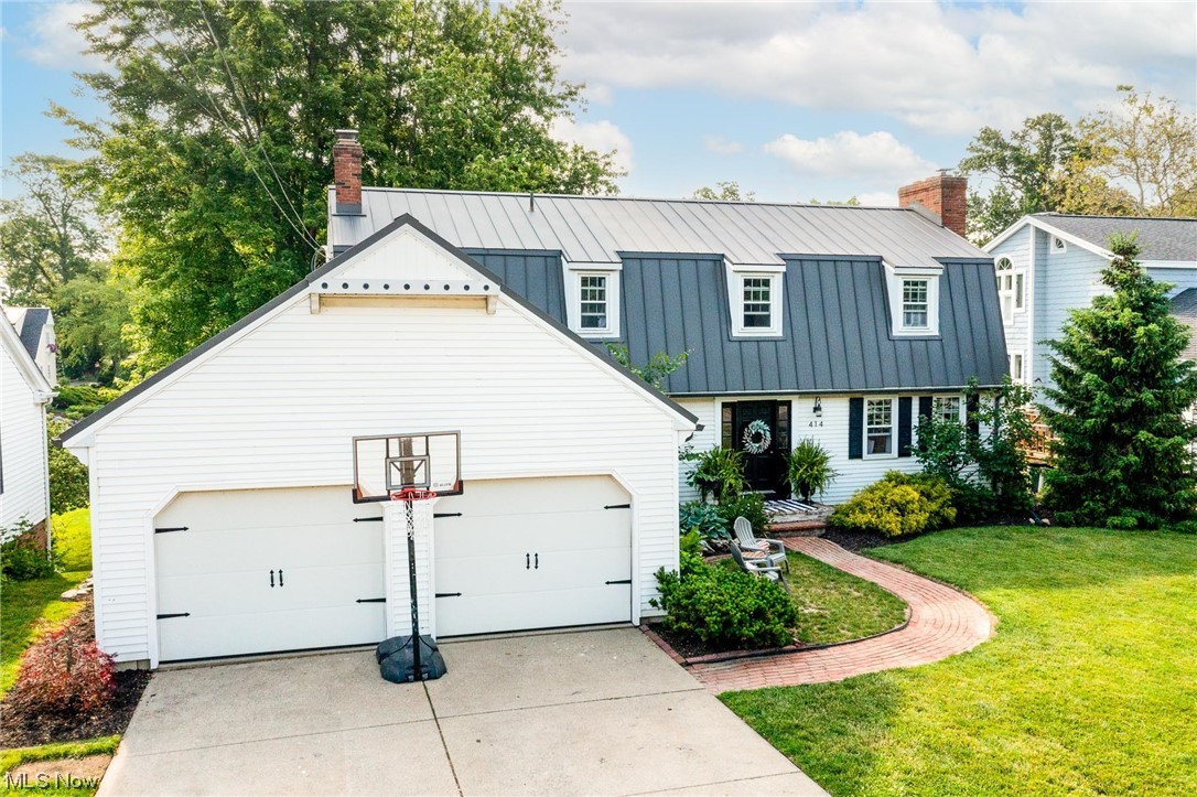 Beachwood Cove - Residential