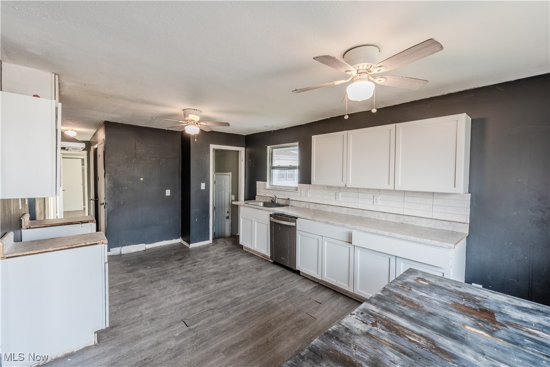 6505 Flowerdale Avenue