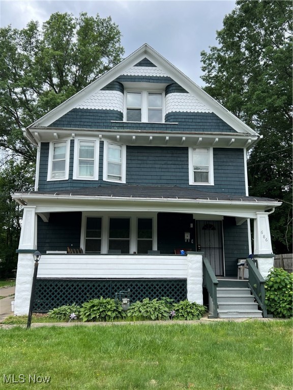 686 East Avenue, Akron, Ohio image 1