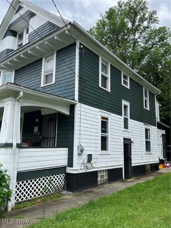 686 East Avenue, Akron, Ohio image 2