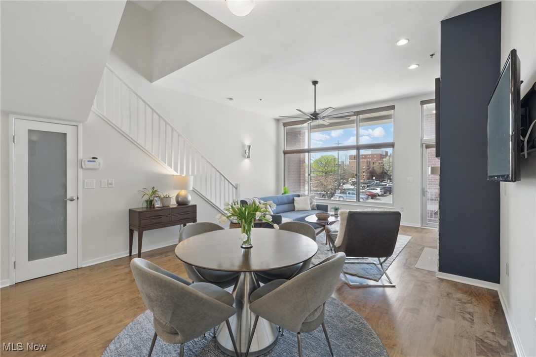 Cleveland, Ohio 44113, United States, 2 Bedrooms Bedrooms, ,3 BathroomsBathrooms,Residential,Active,189974