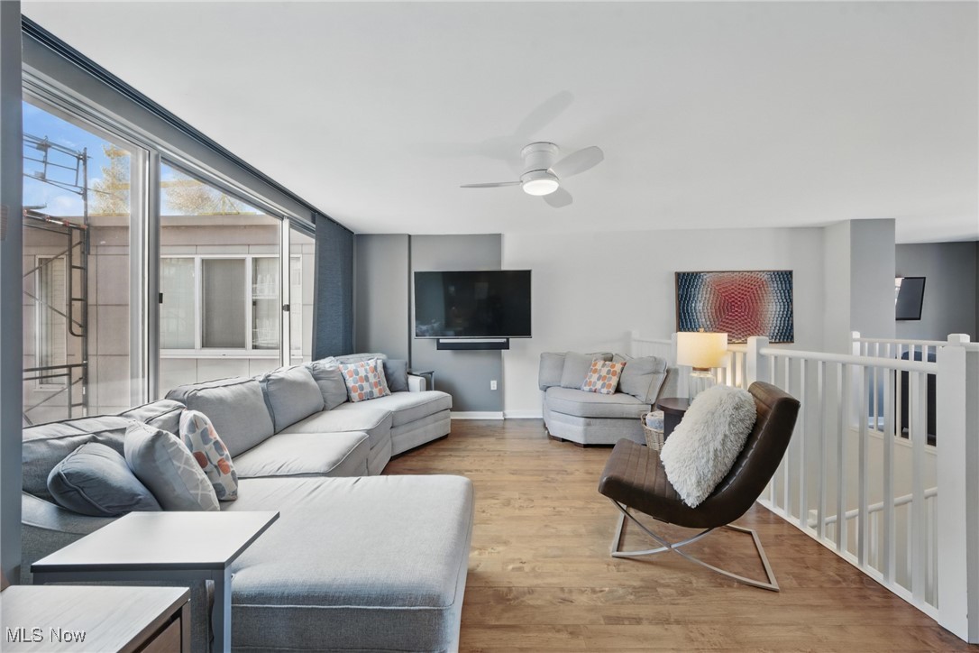 Cleveland, Ohio 44113, United States, 2 Bedrooms Bedrooms, ,3 BathroomsBathrooms,Residential,Active,189974