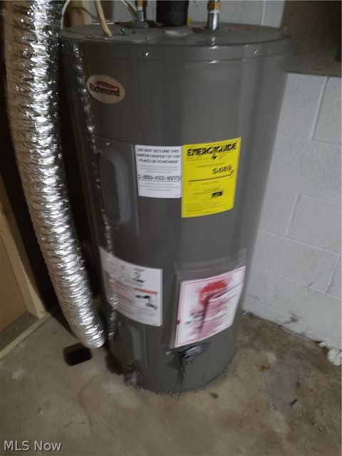 Tiny photo for 317 S King Street, West Lafayette, OH 43845 (MLS # 5187032)