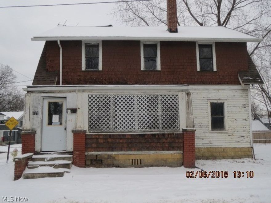 **NEW PRICE** You can't pass this one up~!!~ Corner Parcel with on and off street parking, Enclosed Front Entry. Classic Century Conventional Design, High Ceilings, Spacious Rooms, and Side Covered Porch. Appears to have been previously used as a Single Family, Zoned as Multi Family Use and easily converted back. Second Kitchen Area remains. This one will make a great Spring Project with plenty of potential for investment. Take a look at this one before its gone! Location is convenient to Downtown, Bus Lines, Freeways, minutes from University.  Buyer is responsible for researching all information, taxes, assessments, and approved end use with proper authority. Seller has no reports or disclosures. Property is to be Sold AS-IS. Agents see Broker Remarks for Offer Instructions and Requirements.