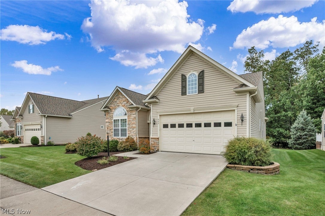 922 Rustic Court