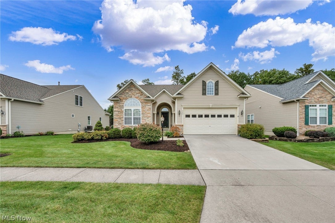922 Rustic Court