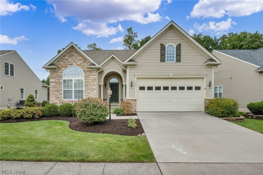 922 Rustic Court