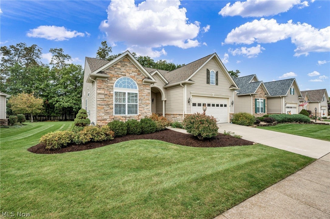 922 Rustic Court
