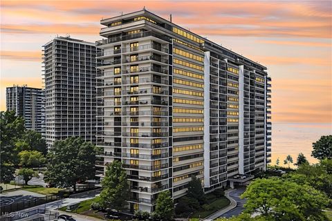 12550 Lake Avenue 1002 Lakewood OH 44107