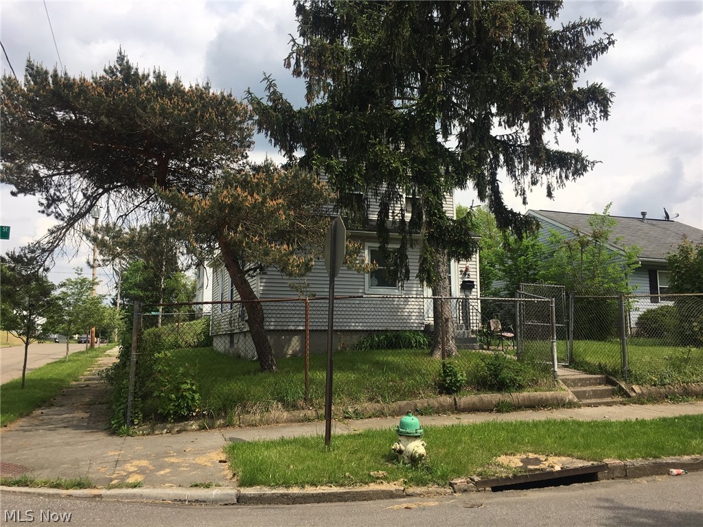 Nr Steiner Allotment - Residential