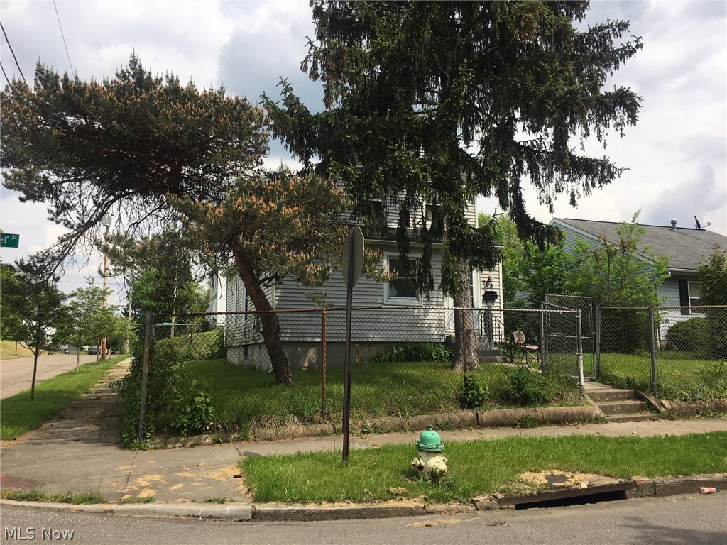 Nr Steiner Allotment - Residential