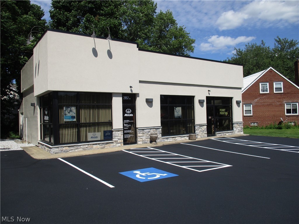 Updated building on South Main that is currently being used as a 2 unit. Each tenant is currently on month to month, with one at $690 and the other at $650. Seller just put a new paved driveway in, a new AC unit and gave the whole front of the building a new façade. Previous use was a hair salon and it is currently being used as an office on one side and a print company on the other side. The tenants pay all utilities and share 1 bathroom. Electric is 400 amp.