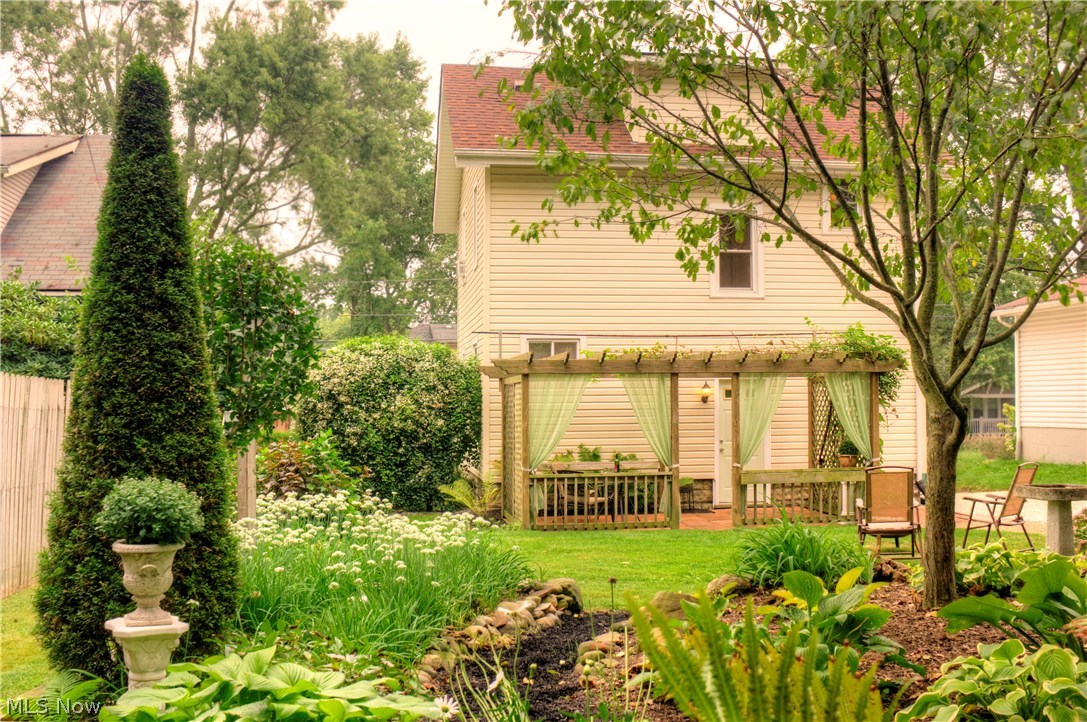 Eastlawn - Residential