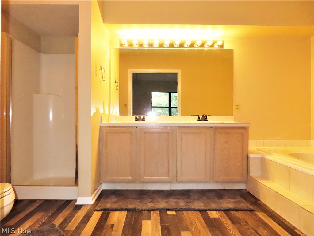 Forest Cove East Condo - Residential