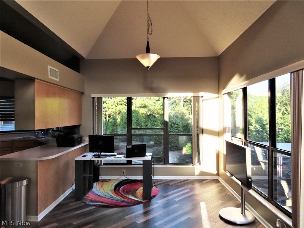 Forest Cove East Condo - Residential