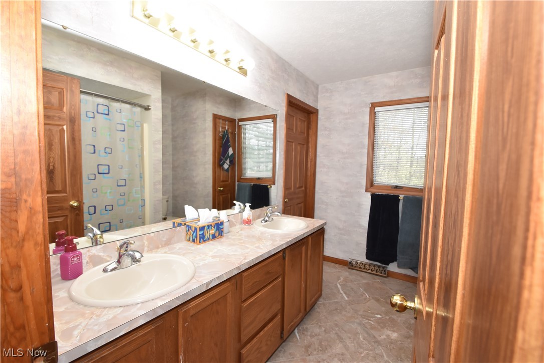 519 Quail Run Drive, Broadview Heights, Ohio image 30