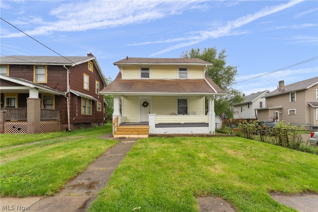 329 Girard Avenue NE