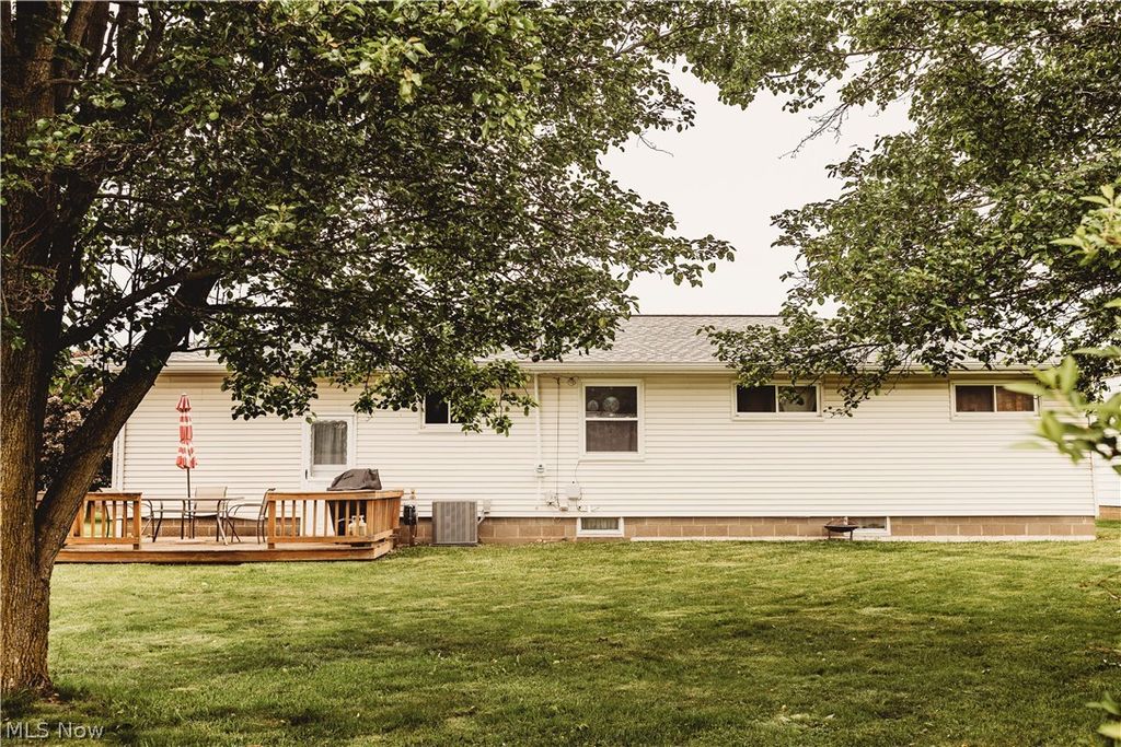 Photo of 1337 Canoe Lane, Coshocton, OH 43812 (MLS # 5210588)