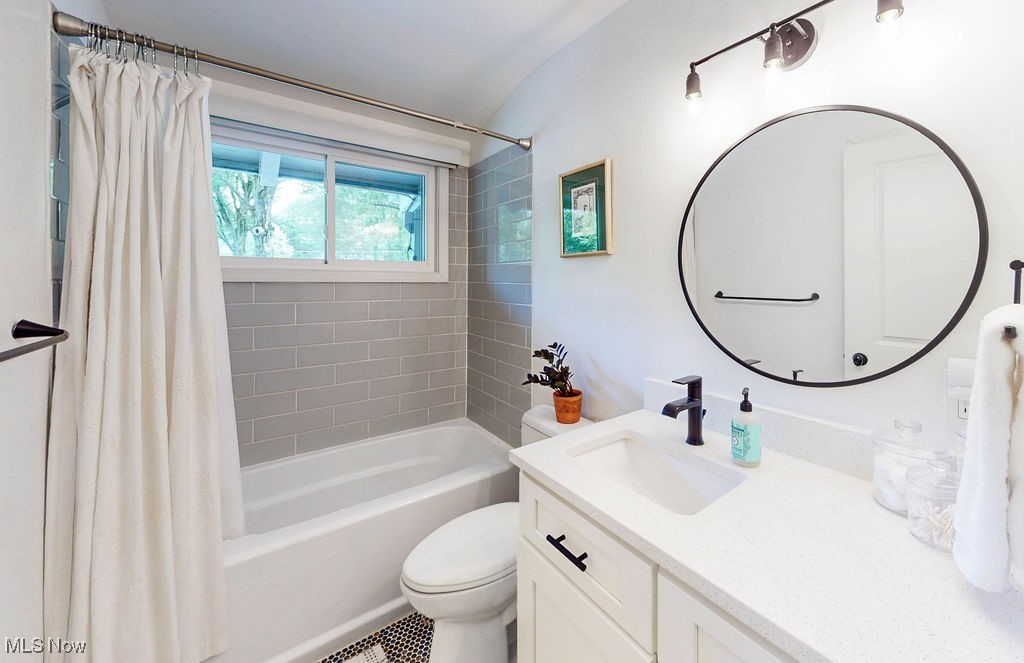 932 Bell Road, Chagrin Falls, Ohio image 24