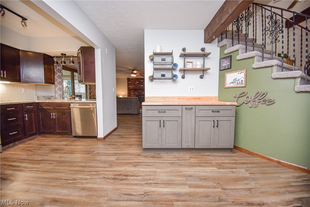 Hunting Mdws 11 - Residential