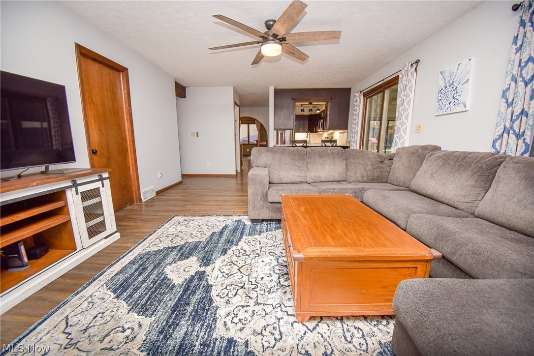 Hunting Mdws 11 - Residential