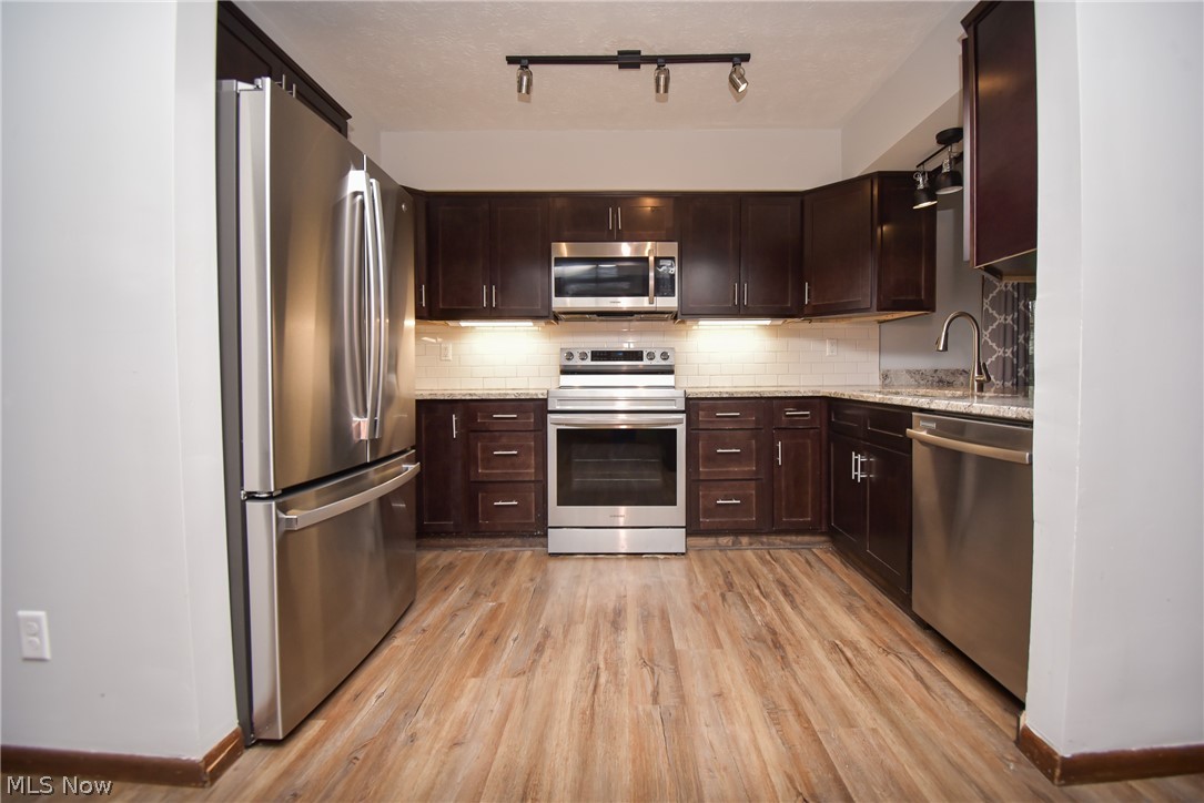 Hunting Mdws 11 - Residential