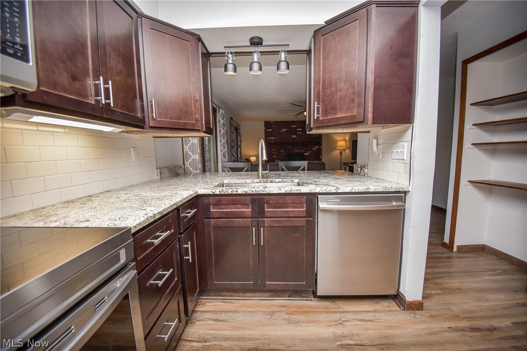 Hunting Mdws 11 - Residential