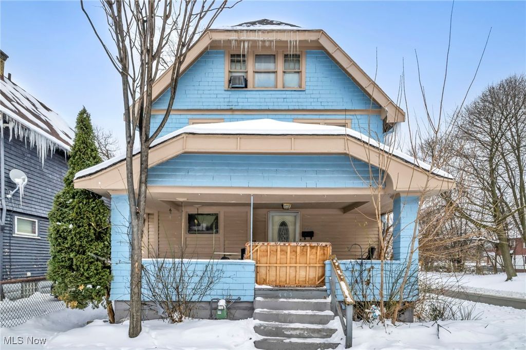 Photo of 445 E 109th Street, Cleveland, OH 44108 (MLS # 5183498)