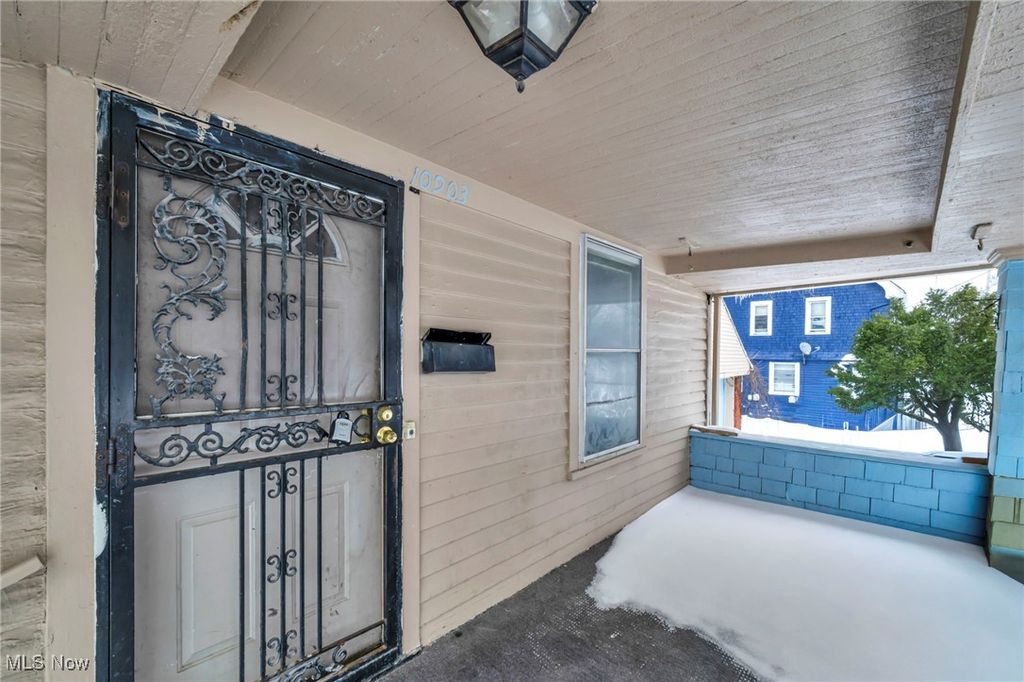 Photo of 445 E 109th Street, Cleveland, OH 44108 (MLS # 5183498)