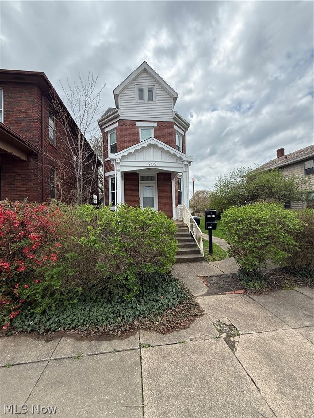 Photo of 732 Elberon Avenue, Zanesville, OH 43701 (MLS # 5198649)