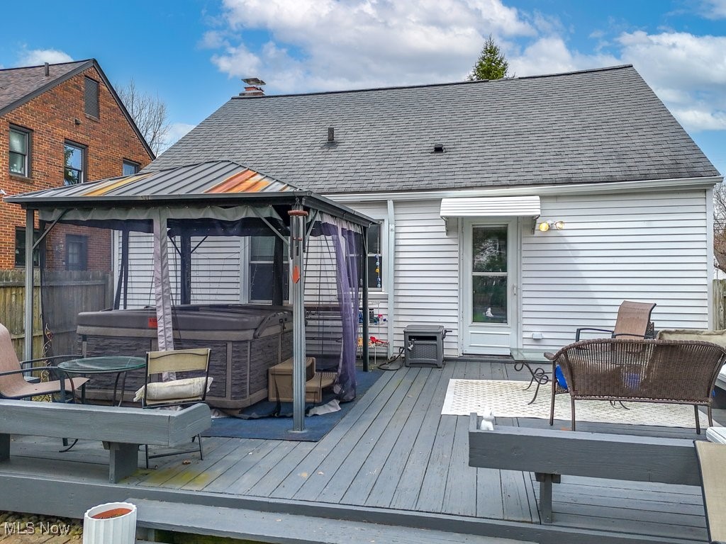 Lyndhurst, Ohio 44124, United States, 3 Bedrooms Bedrooms, ,1 BathroomBathrooms,Residential,Pending,110061