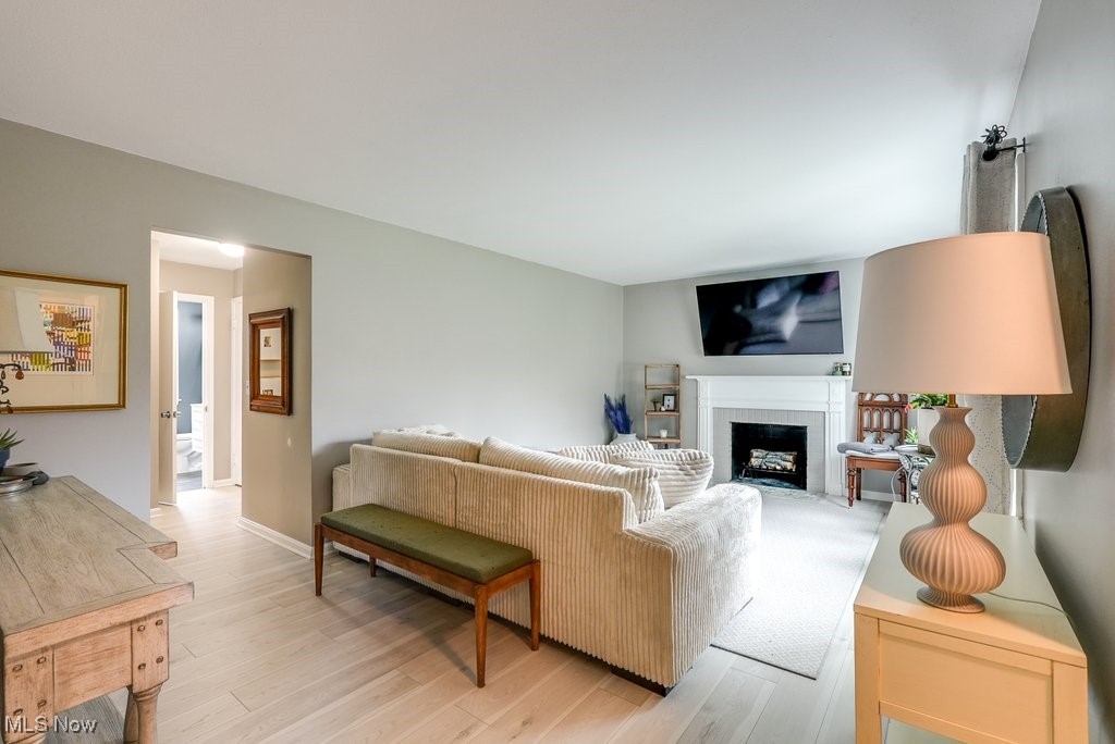 Lyndhurst, Ohio 44124, United States, 3 Bedrooms Bedrooms, ,1 BathroomBathrooms,Residential,Pending,110061