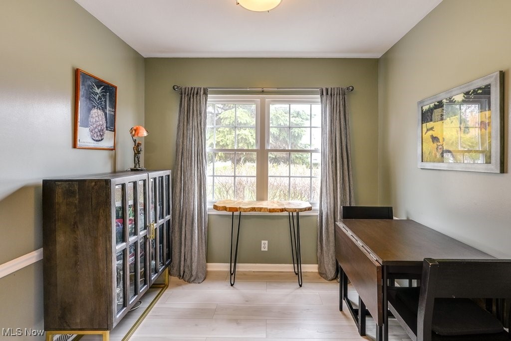 Lyndhurst, Ohio 44124, United States, 3 Bedrooms Bedrooms, ,1 BathroomBathrooms,Residential,Pending,110061