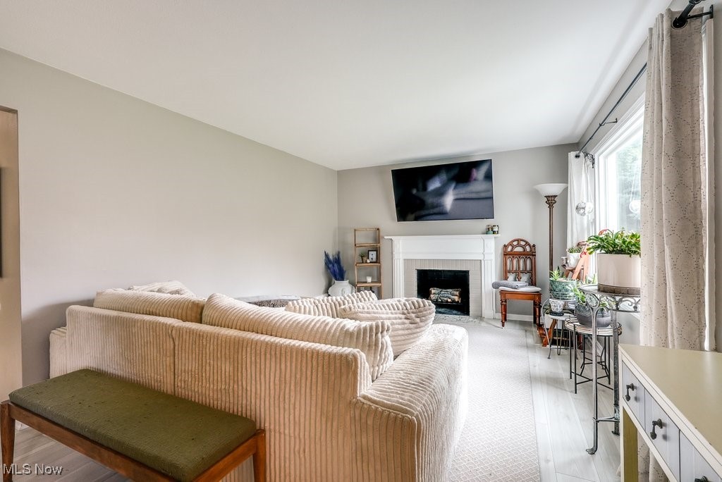 Lyndhurst, Ohio 44124, United States, 3 Bedrooms Bedrooms, ,1 BathroomBathrooms,Residential,Pending,110061