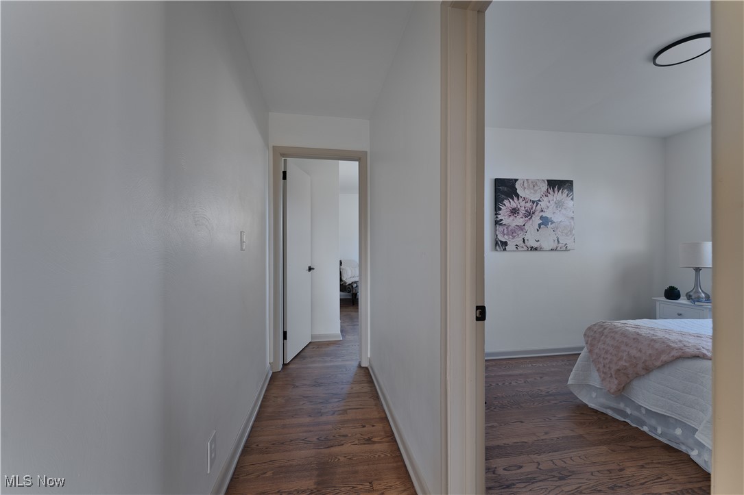 1097 Polley Drive, Youngstown, Ohio image 26