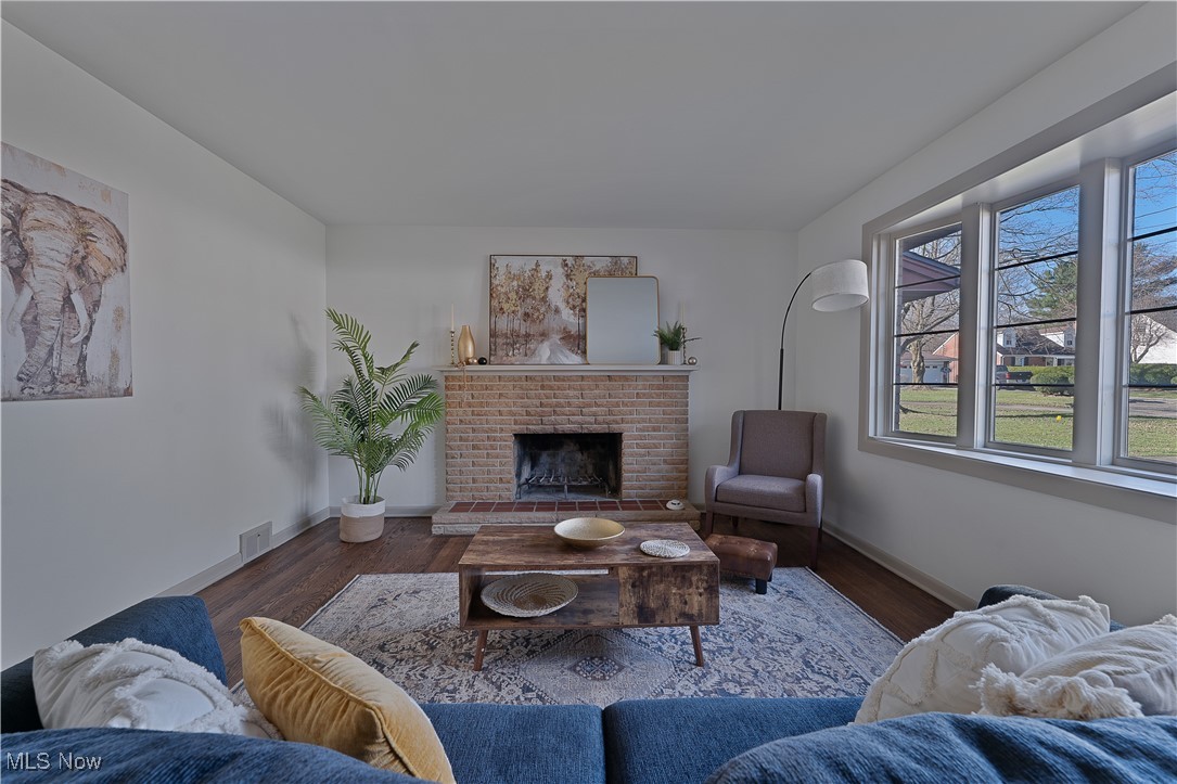 1097 Polley Drive, Youngstown, Ohio image 6