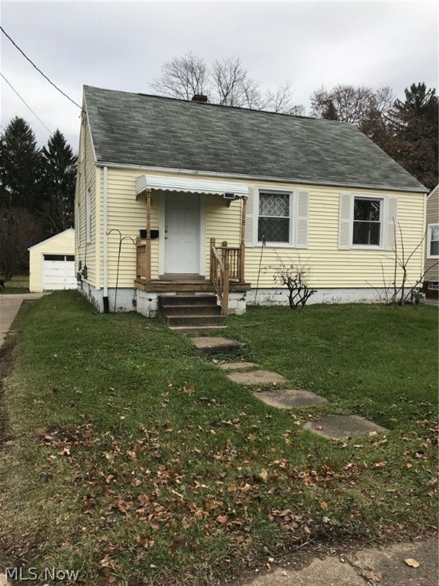 Super value for Perry Twp. 3 bedroom 1.5 story full bath & full basement. Super location. Great 1 st home or investor!