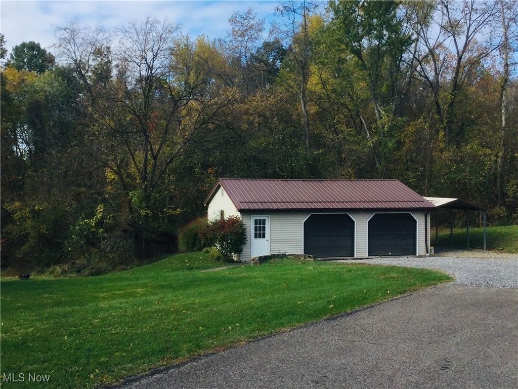 Photo of 9474 Campbell Street, Cambridge, OH 43725 (MLS # 5167144)